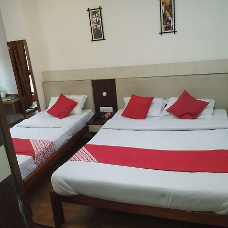 Hotel Shaurya Inn Σιλόνγκ Εξωτερικό φωτογραφία