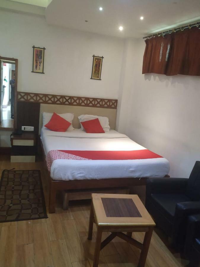 Hotel Shaurya Inn Σιλόνγκ Εξωτερικό φωτογραφία
